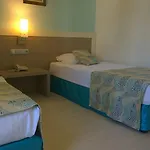 Costa Queen Suites Resort 3*