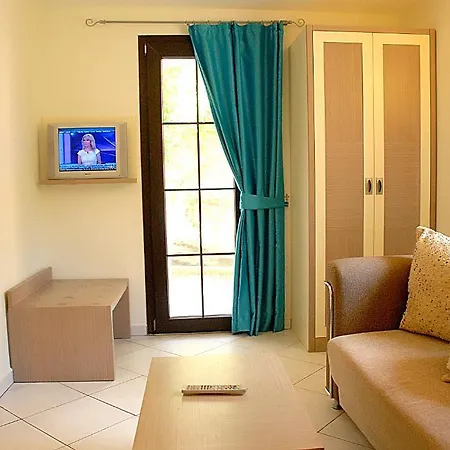 Costa Queen Suites Гумбет