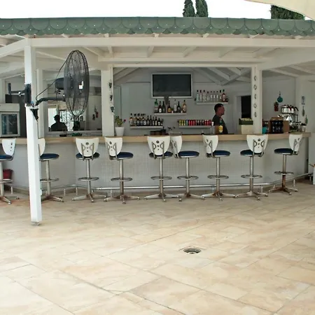 Costa Queen Suites