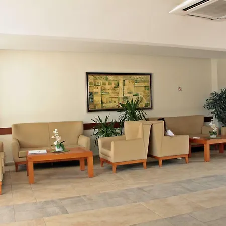 Costa Queen Suites Гумбет