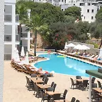 Semesteranläggning (resort) Costa Queen Suites Gümbet