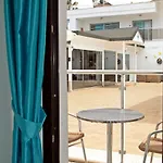 Semesteranläggning (resort) Costa Queen Suites 3*
