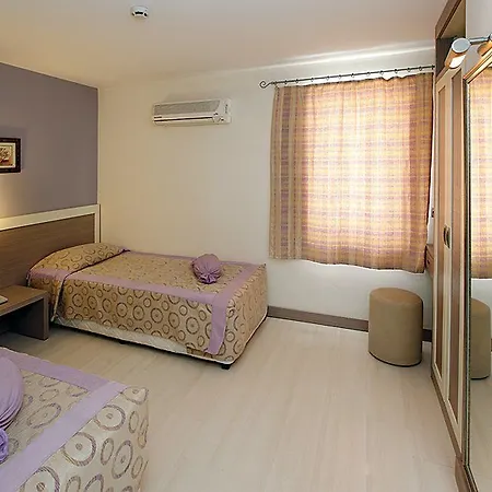 Costa Queen Suites 3*