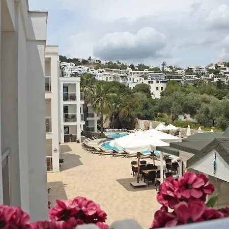Costa Queen Suites 3* Gümbet